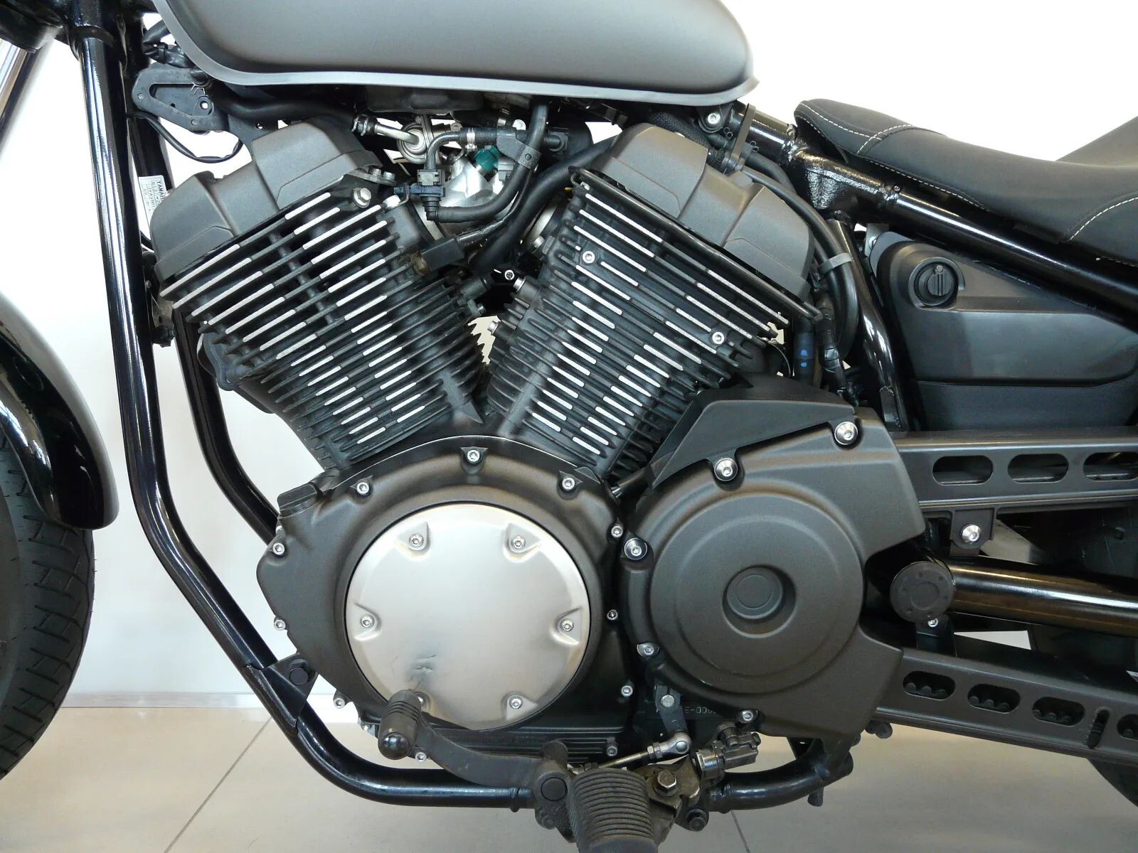 Yamaha XV 950R Bolt 2014r. - obrazek 11