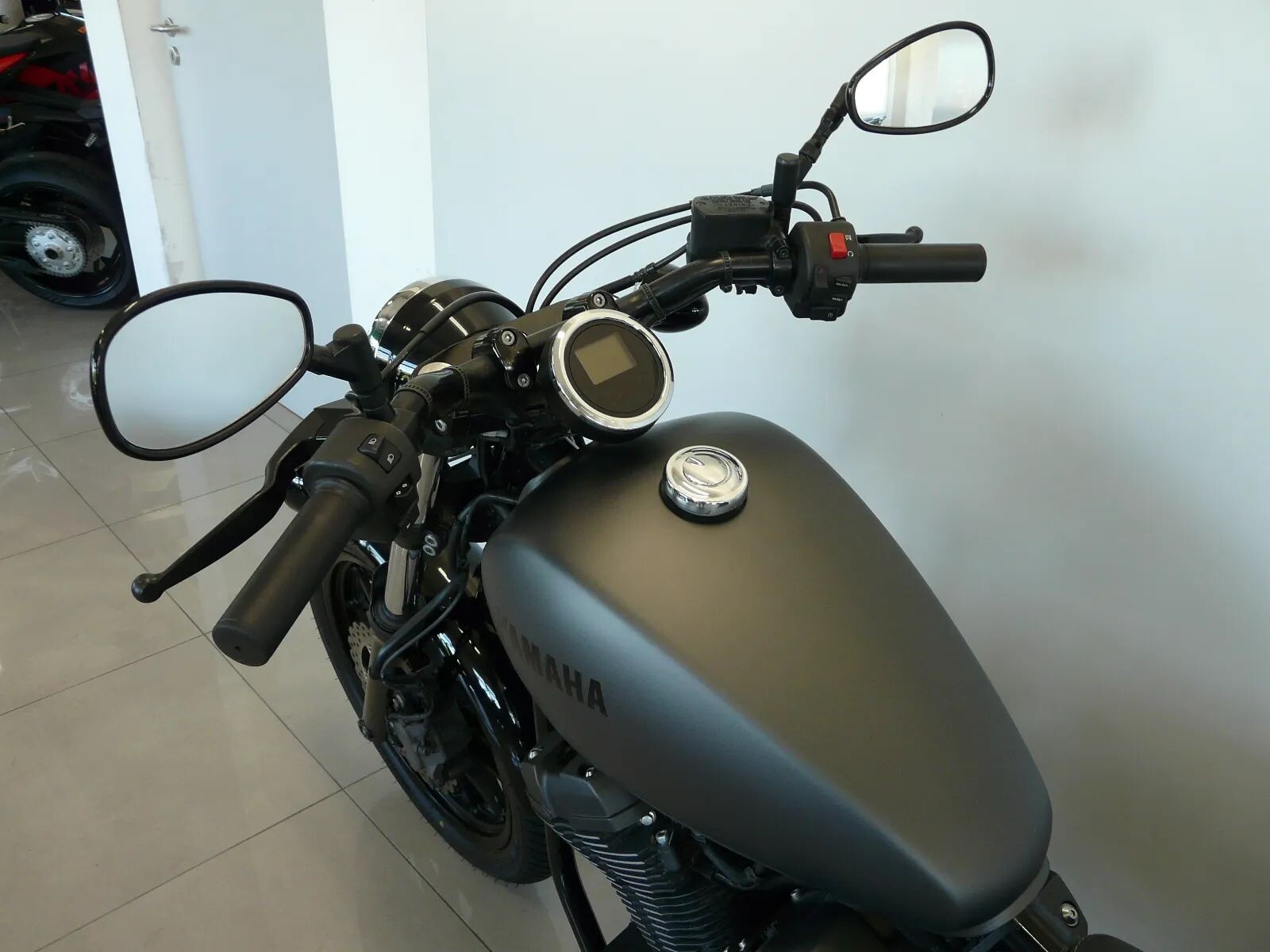 Yamaha XV 950R Bolt 2014r. - obrazek 13