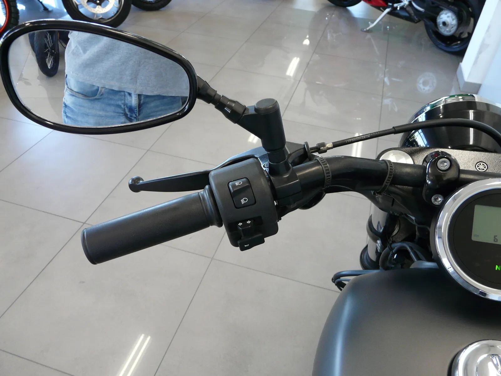 Yamaha XV 950R Bolt 2014r. - obrazek 17
