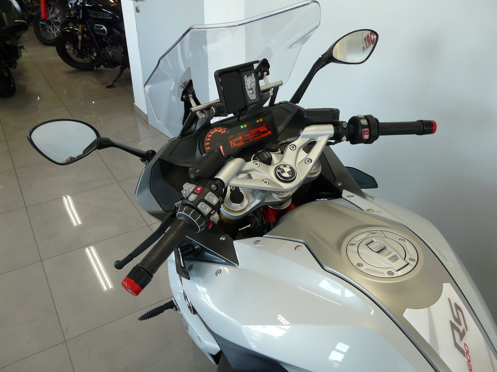 BMW R 1200RS 2019r. - obrazek 15