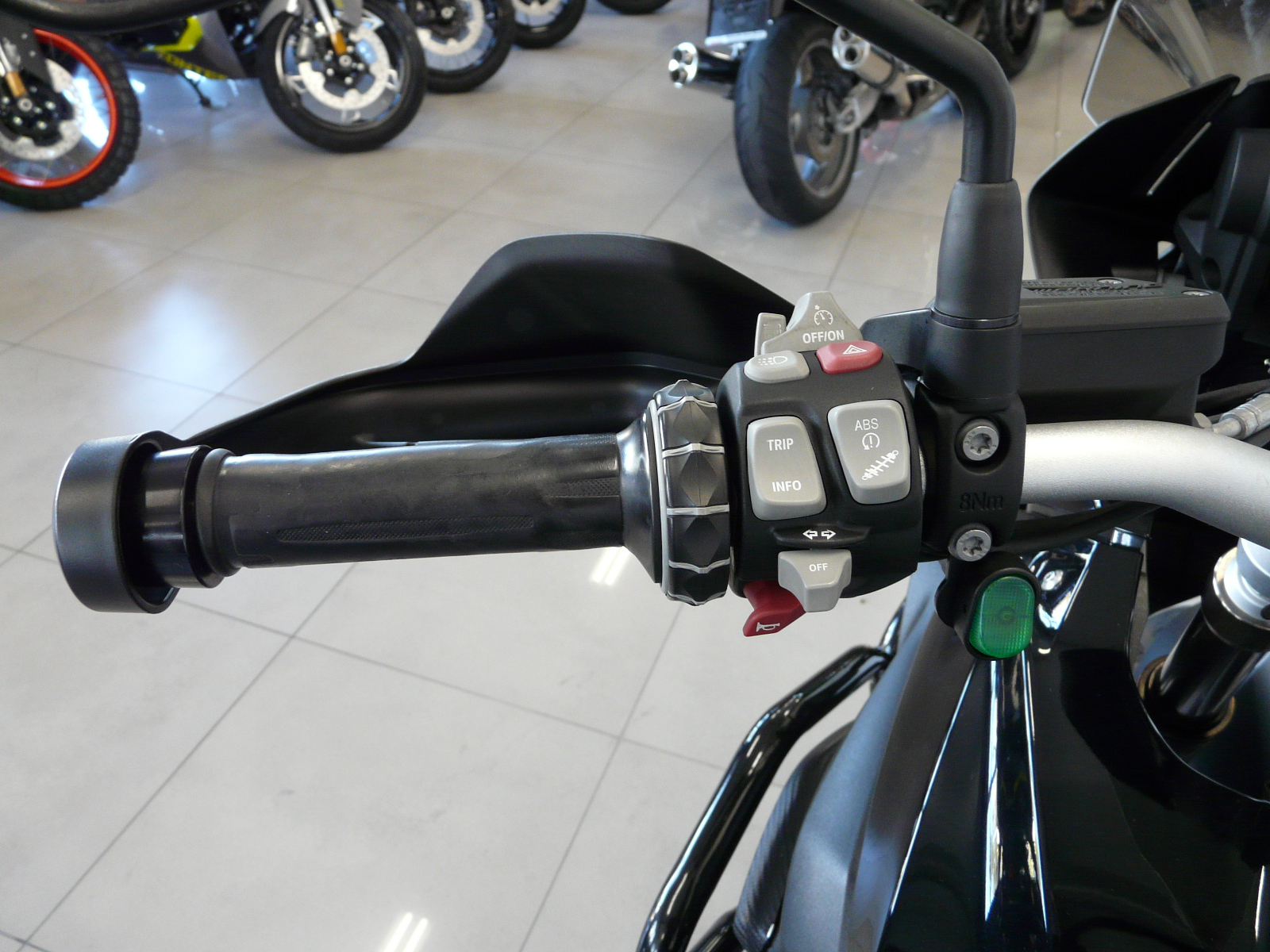 BMW R1200 GS Triple Black 2015r. - obrazek 16